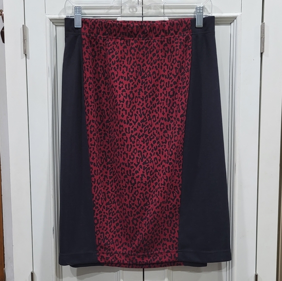 Denim 24/7 red/black leopard 🐆 print skirt - Picture 1 of 4